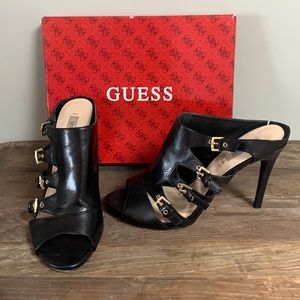 Guess Pumps with Buckle Detail